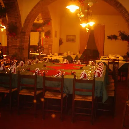 Отель Il Malandrone Розиньяно-Мариттимо